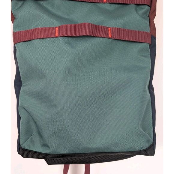 Ogio Alpha 20L Lightweight Backpack Maroon Blue Green Great Condition MSRP $100 - Picture 5 of 9